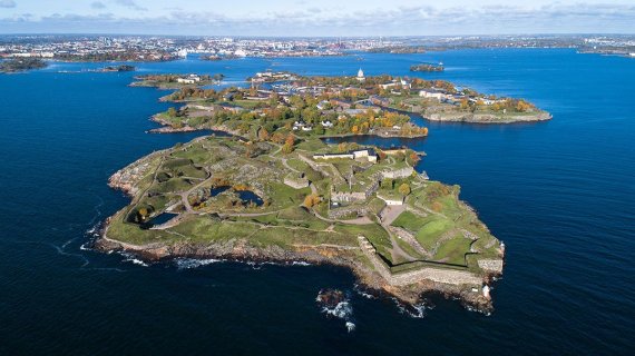 Tullaan tutuiksi: Suomenlinnan hoitokunta – maailmanperinnön säilyttäjä ja elävän linnoituksen kehittäjä