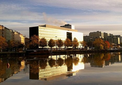 Tullaan tutuiksi: Kotimaisten kielten keskus – kieli liittyy kaikkeen